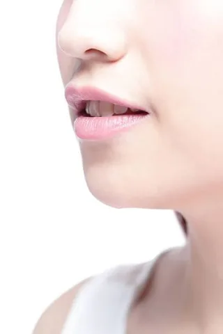 人中のイメージ（口元の横顔（人中））